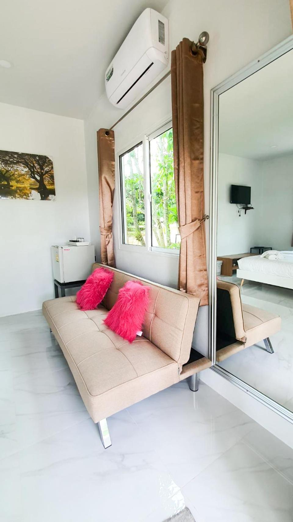 Dhanhill Bed&Cafe Bu Khanun المظهر الخارجي الصورة